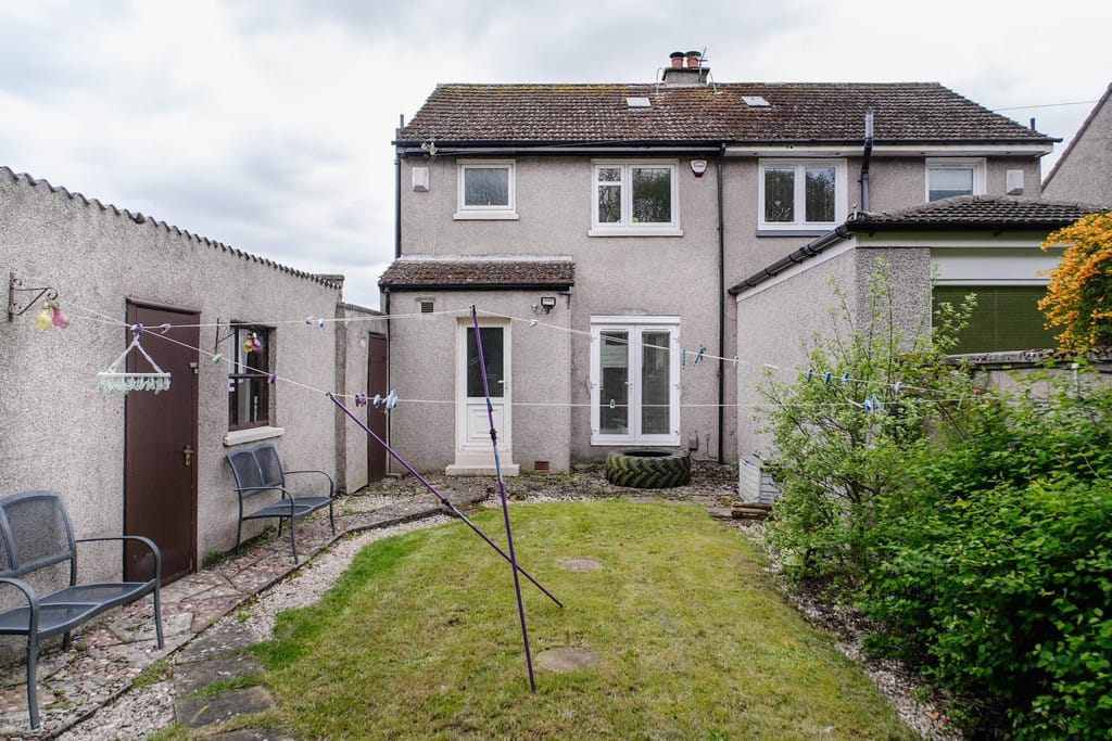 36, Dundee